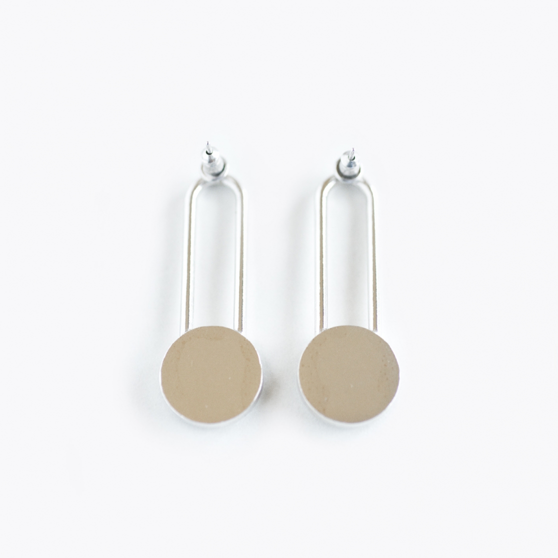 ピアス：KEY / シルバー　裏