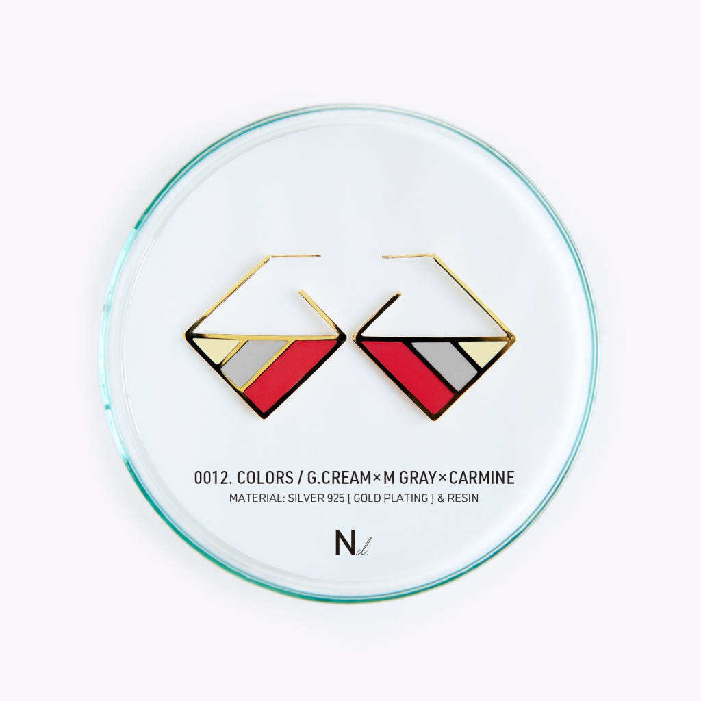 ピアス：COLORS / ゴールド・クリームｘムーングレーｘカーマイン